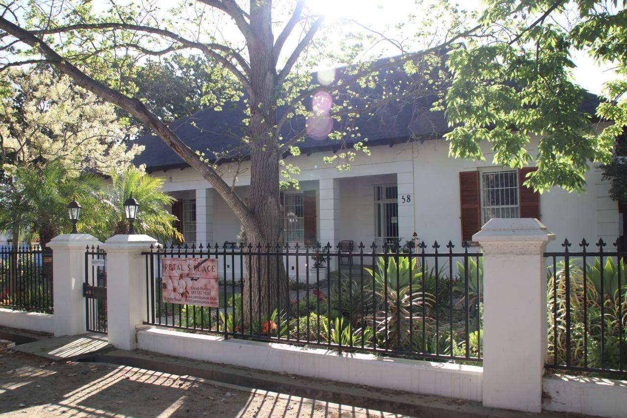 Petal'S Place Robertson Esterno foto